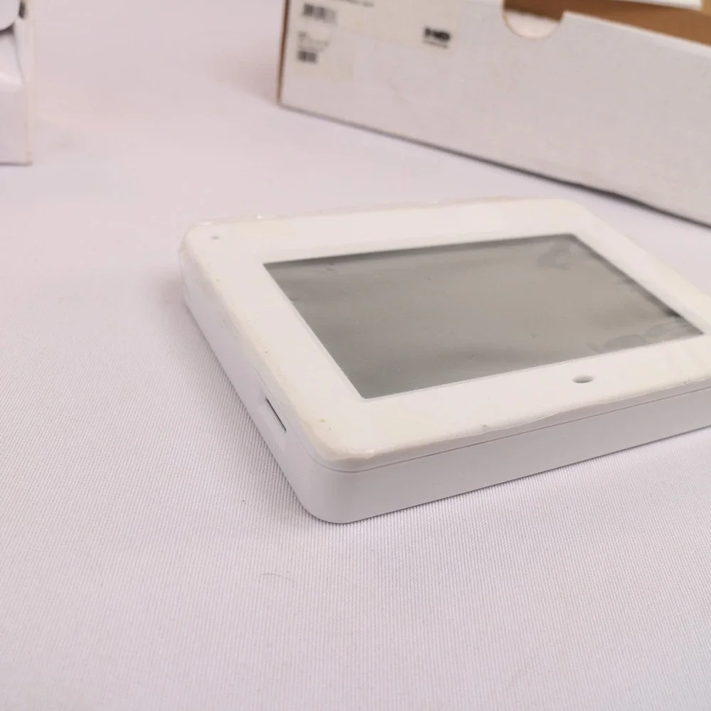DMP 9800 Series 9862-W Graphic Touchscreen Keypad Open Box White Wireless